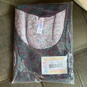NWT LulaRoe Classic Top Size 3XL